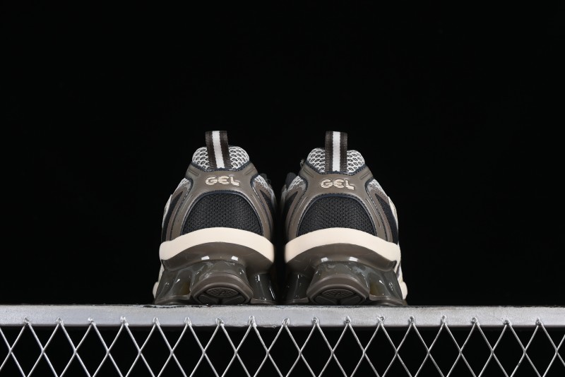 Asics Gel-Quantum Kinetic Retro Casual Sneakers with Thick Sole and GEL Scutoid Technology - 1203A270-201