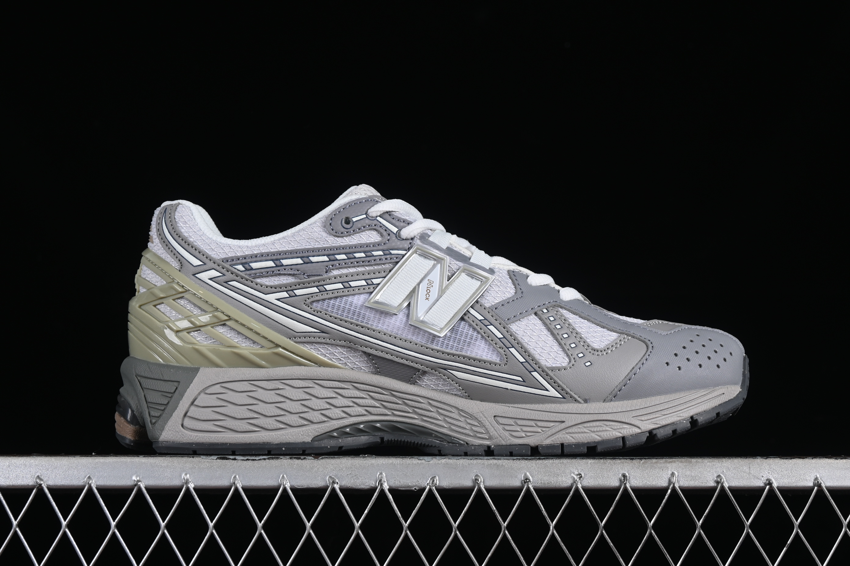 New Balance 1906 Series Retro Dad Style Casual Running Shoes - M1906NB