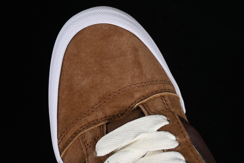 Vans Classics Knu Skool Retro Sneakers with Enlarged Toe and Thickened Trim - VN0009QCLC5
