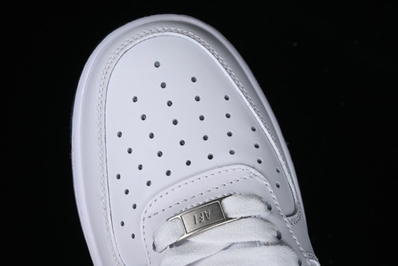 Nike Air Force 1 '07 Low Casual Sneakers with Full-Length Air Cushion - FJ4146-104