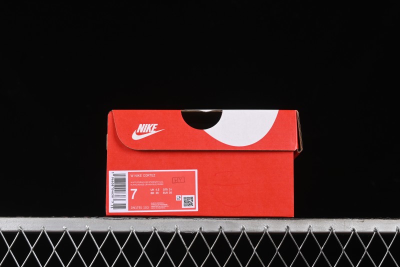 Nike Classic Cortez Leather Retro Running Shoes - DN1791-103