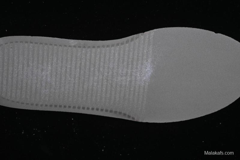 Nike Air Force 1 '07 Low Top Sneakers with Full-Grain Leather and Air Cushion - DQ7569-102