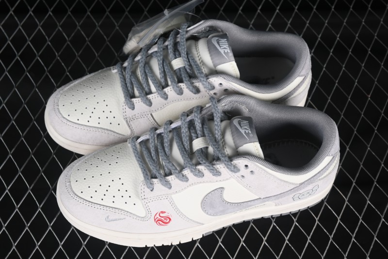 Nike SB Dunk Low KAWS Year of the Snake Collaboration Anniversary Customized Low-Top Casual Skate Shoes - YX5066-250