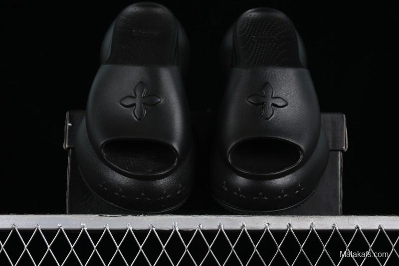 SMFK COMPASS Embossed One-Word Platform Slides - E9066