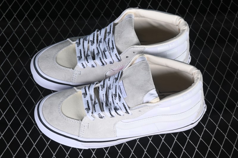 Vans HommeGirls x Sk8-Mid Fashion Casual Mid-Top Suede Skate Shoes with Bold Side Stripes - VN000NBN2VZ