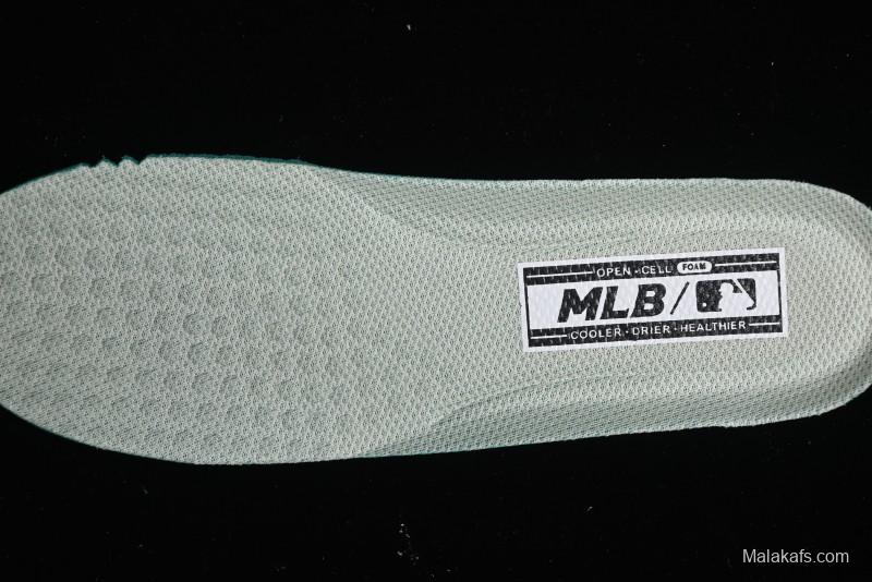 MLB Chunky Liner New York Yankees Lightweight Platform Sneakers with 6cm Height Increase - 3ASXCLB3N50IVS