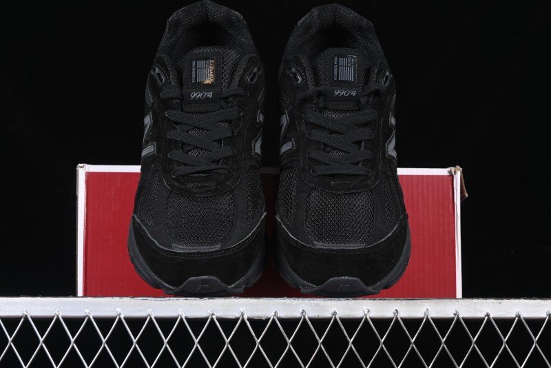 New Balance 990 Series Premium Retro Running Shoes with Carbon Midsole - M990BB4