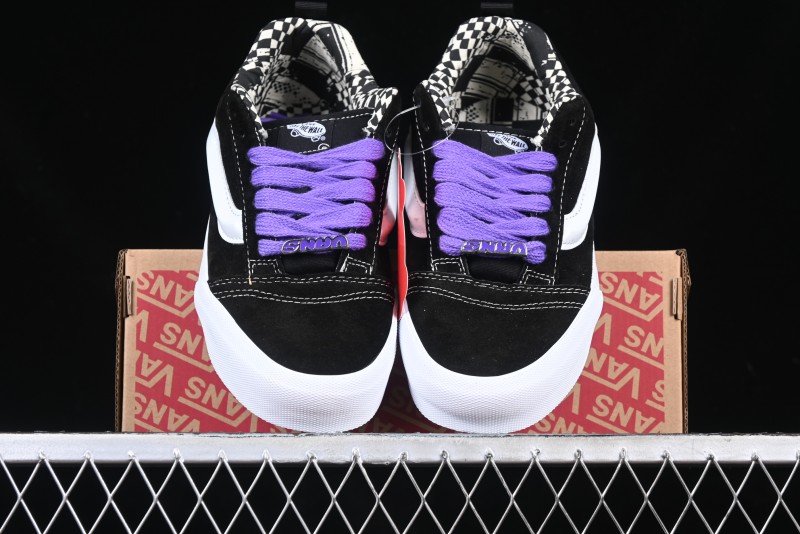Vans Knu Skool Low Top Retro Casual Vulcanized Sneakers - VN000CS00YK