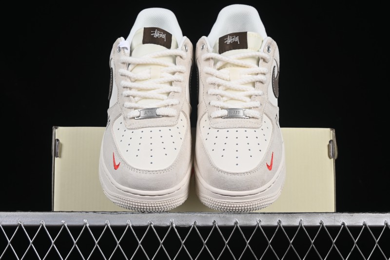 Nike Air Force 1 '07 Low Stussy Collaboration Dual-Tone Beige Brown Low-Top Casual Sneakers - SJ6698-025