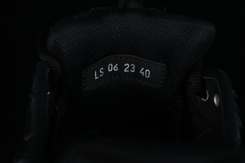 Dior B30 Sneakers with Reflective CD30 Logo and Lightweight Rubber Sole - CD30