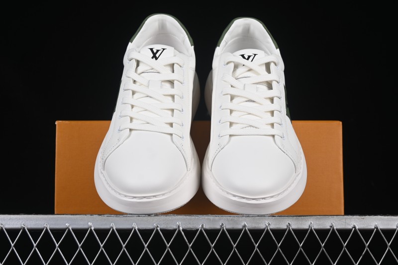 Louis Vuitton Casual Culture Sports Sneakers Series - M.E5