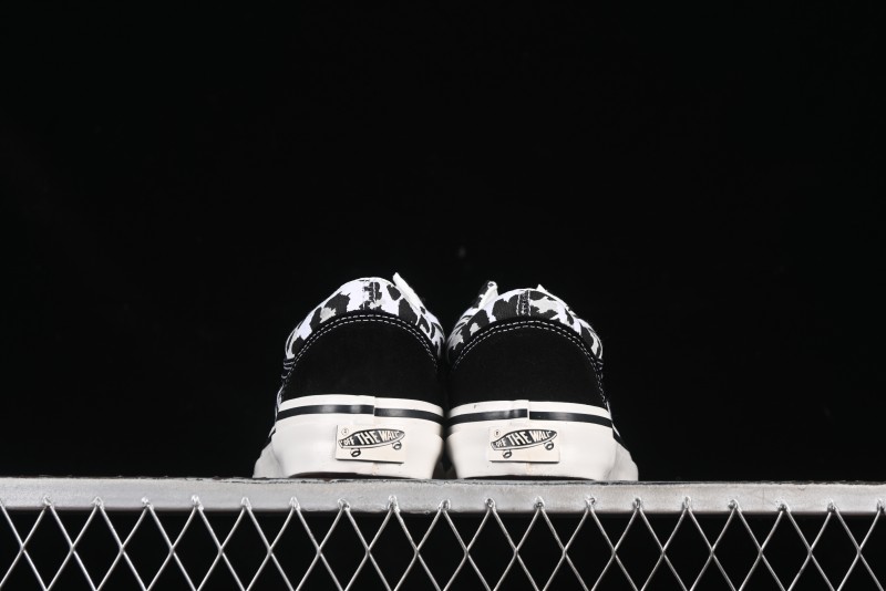 Vans Old Skool 36 Low-Top Retro Skate Shoes - VN000D56BA2