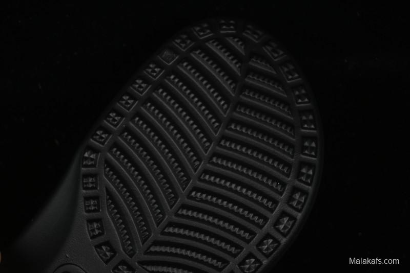 Crocs Classic Clog Two-Way Beach Sandals with Ventilation Holes - B.D4