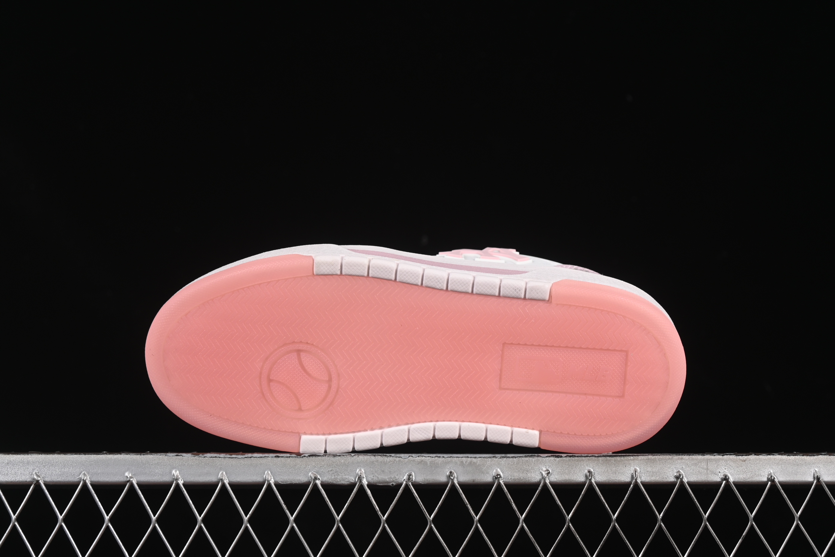 New York Yankees MLB Chunky Liner Embo Monogram Thick Sole Casual Running Shoes - 3ASXM075N50PKS