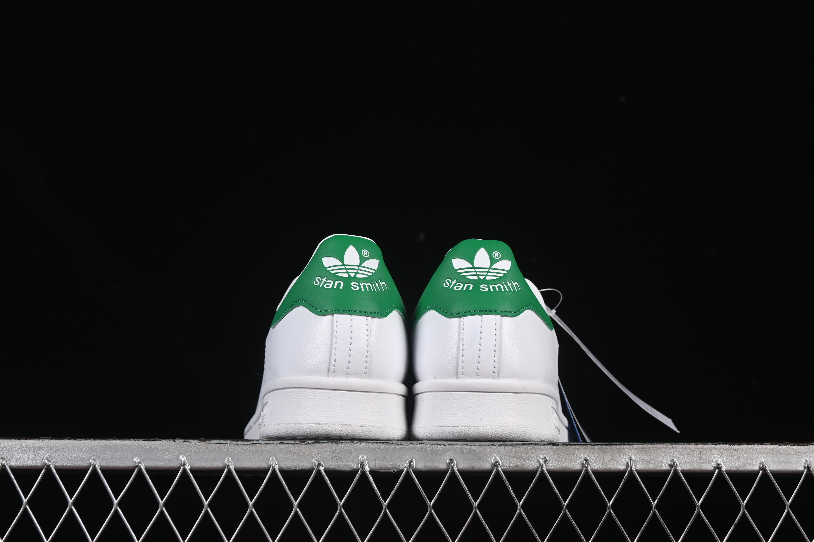 Adidas Stan Smith Classic Evergreen Casual Sneakers - M20324