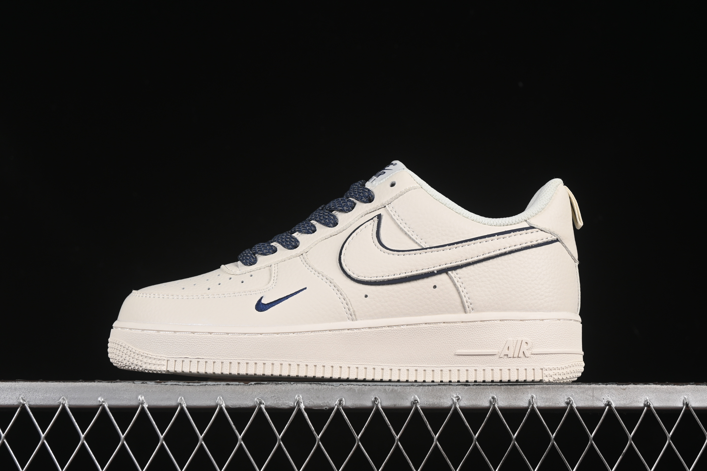 Nike Air Force 1'07 Low Custom ID Official Sync Low-Top Casual Sneakers with 3M Reflective Stars - MJ0319-026