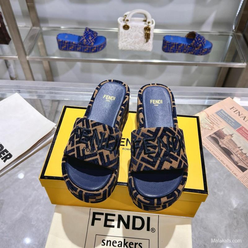 2025 Fendi Navy Beige Jacquard Fabric Platform Slippers