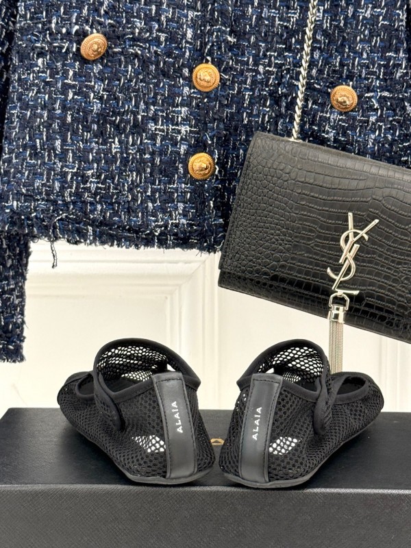 2025 Women AlAIA Black Mesh Casual Shoes