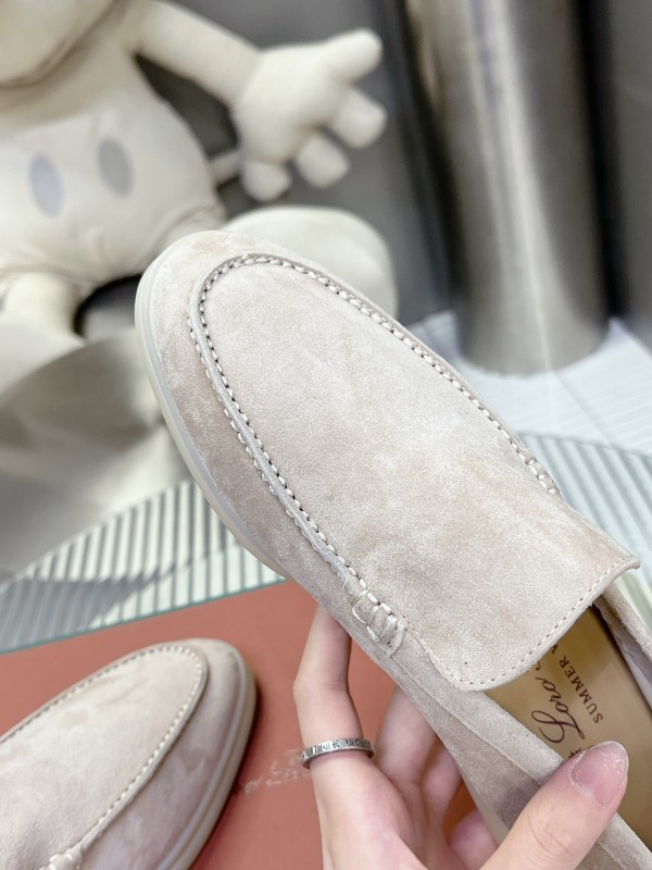 2025 Men LP Beige Suede Loafer LY00260