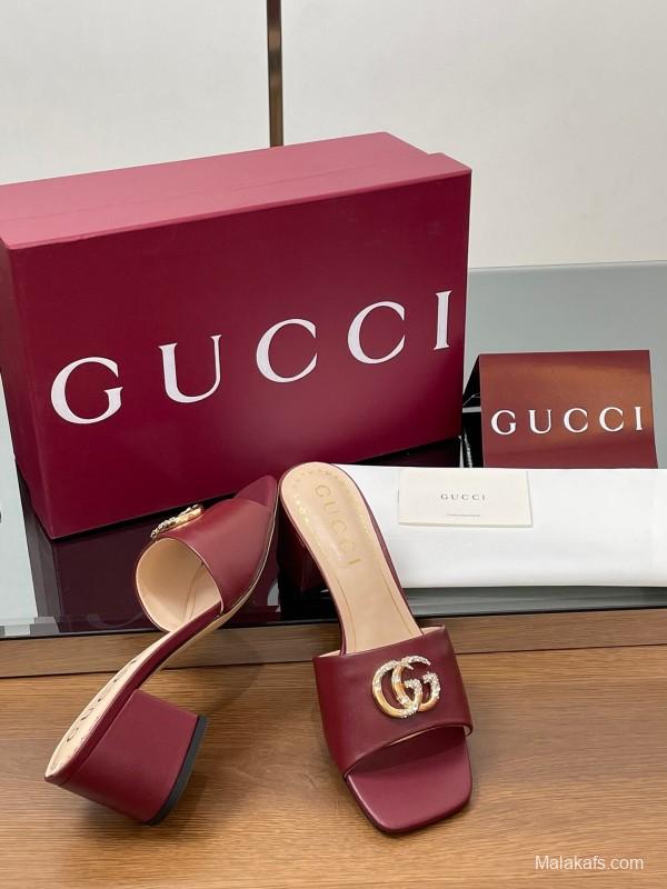 2025 Women Gucci Burgundy Leather Sandals GG Crystal LY00280