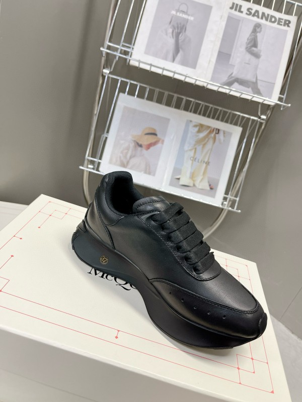 2024 Unisex Alexander McQueen Black Leather Sneaker Seal Logo MJ00370