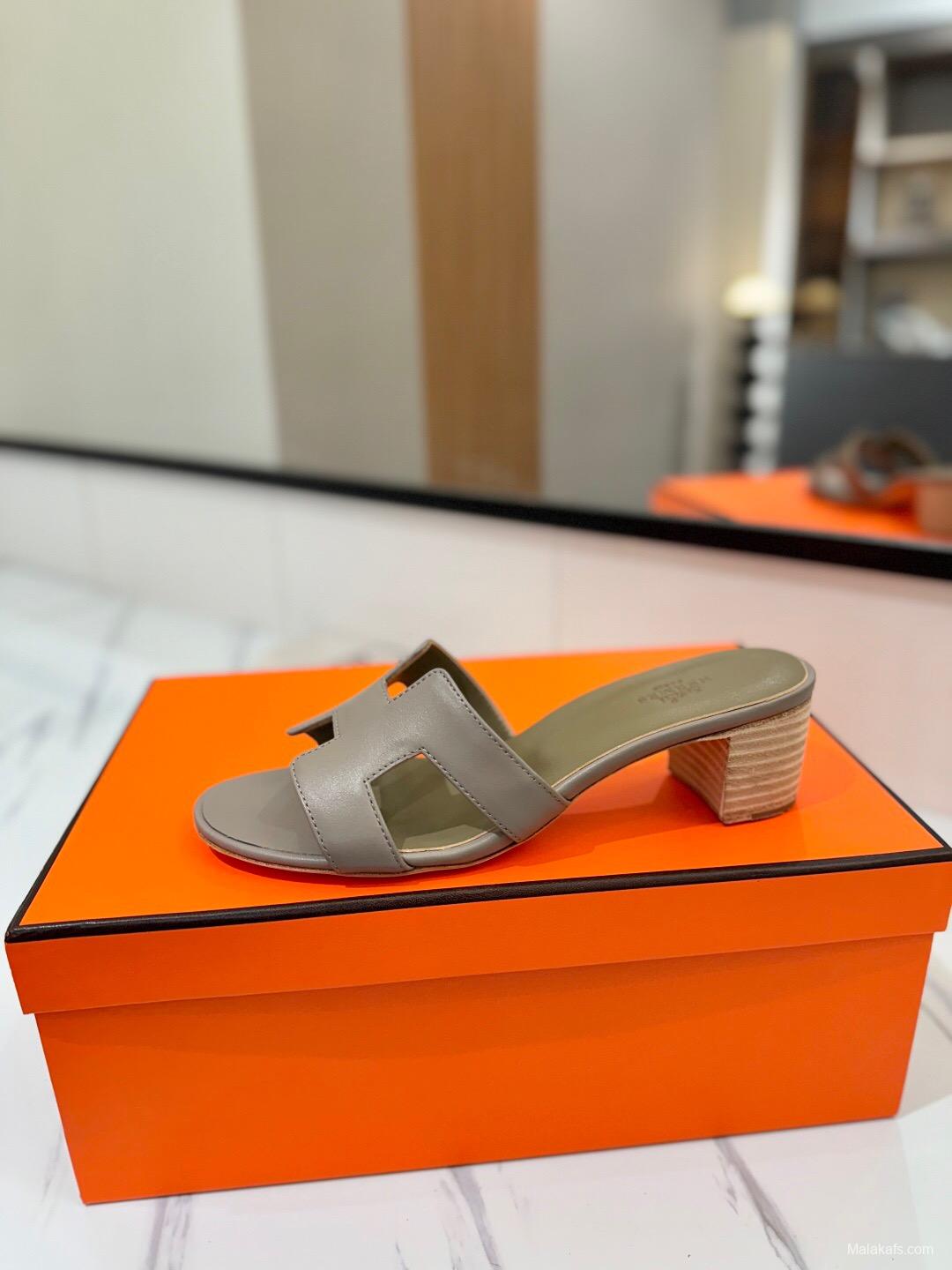 2025 Women Hermès Beige Leather Slippers