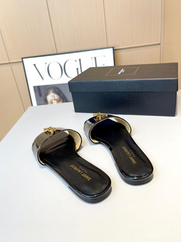 2025 Women Yves Saint Laurent Black Leather Slippers LY00180