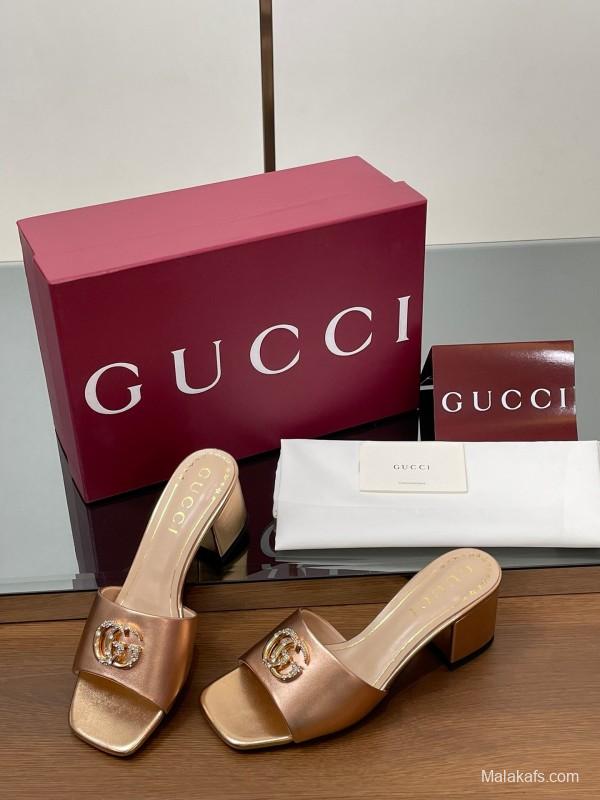 2025 Women Gucci Pink Leather Sandals GG Crystal Buckle LY00280