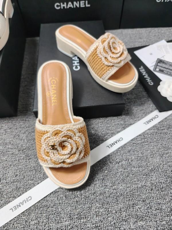 2025 Slippers Chanel Beige White Crochet Flower LY00260