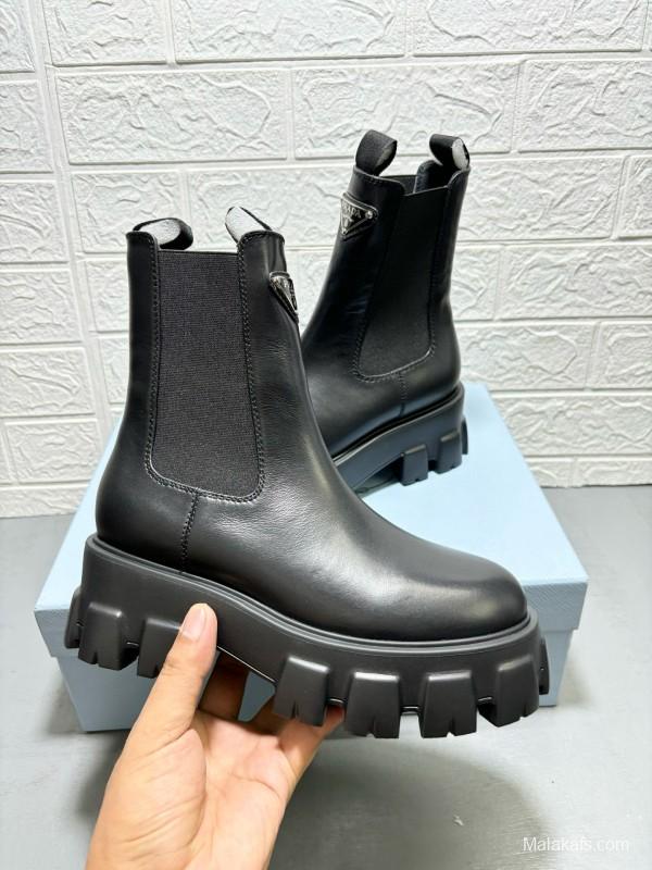 2024 Women Prada Black Leather Chelsea Boots MJ00380