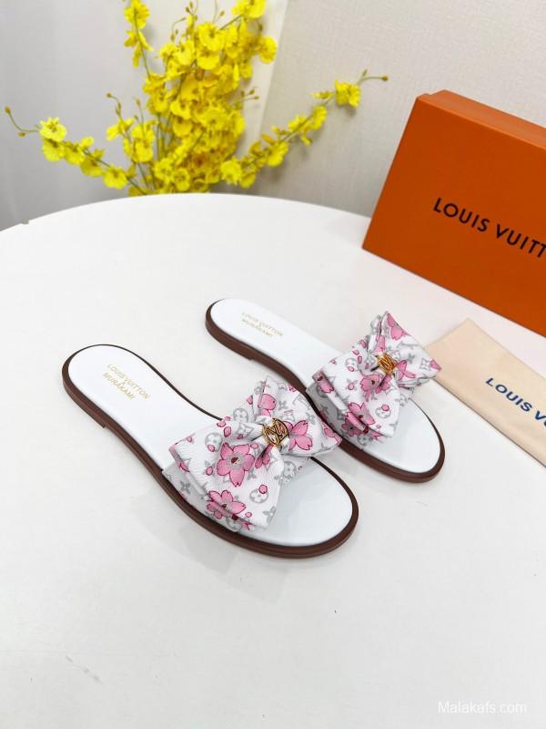 2025 Women Louis Vuitton White Pink Leather Slippers LY00190