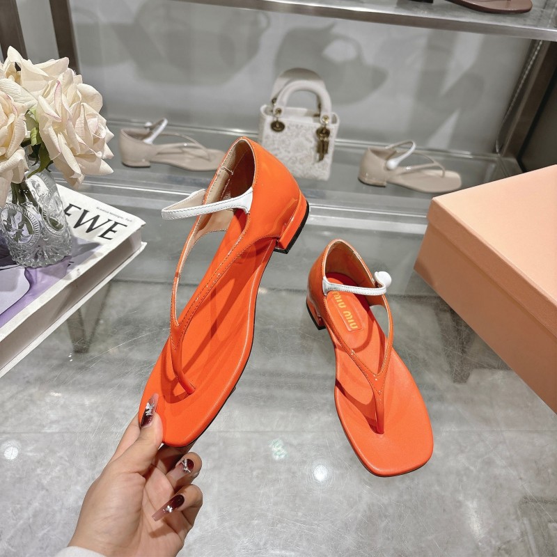 2025 Women Miu Miu Orange Patent Leather T-strap Sandals With Square Toe KFY00289(F)