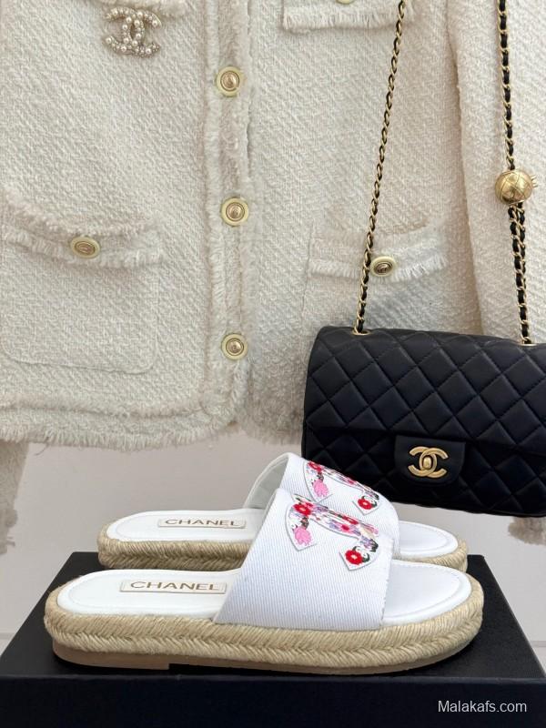 2025 Women Chanel White Embroidered Cotton Slippers KFY00230