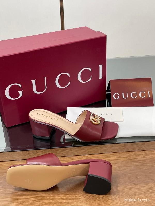 2025 Women Gucci Burgundy Leather Sandals GG Crystal LY00280