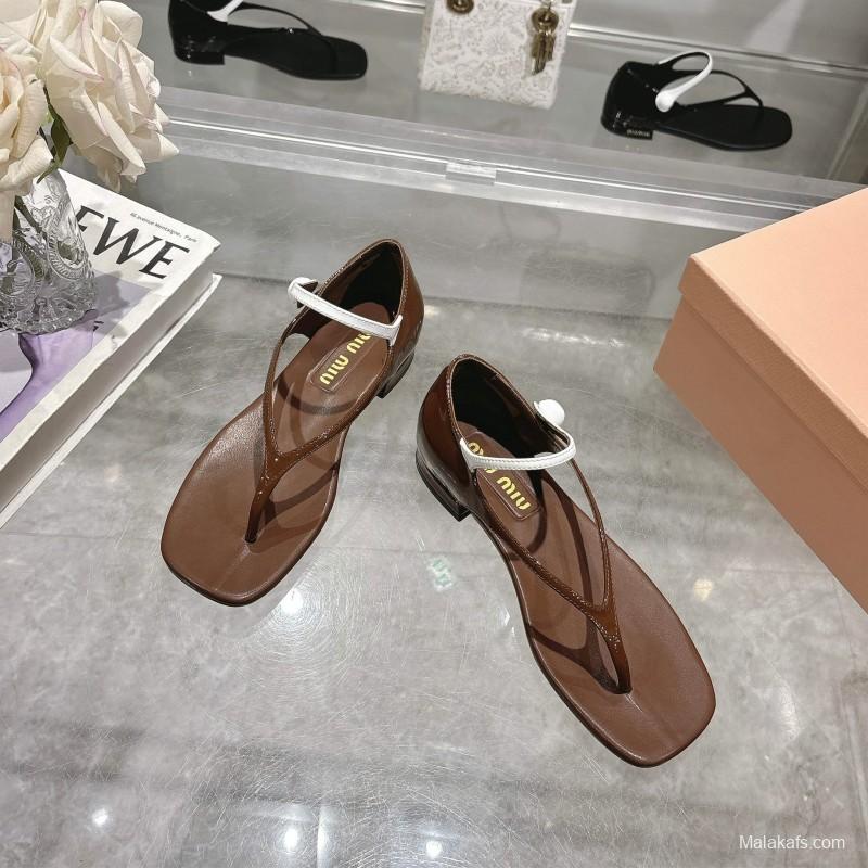 2025 Women Miu Miu Brown Leather T-Strap Flat Sandals KFY00289(F)