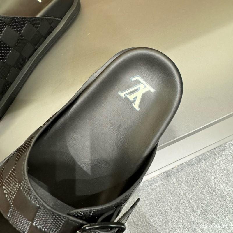 2024 Men Louis Vuitton Black Leather Slippers
