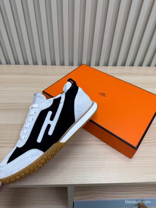2025 Unisex Hermès White Black Suede Down Fabric Sneakers Top Version KFY00300