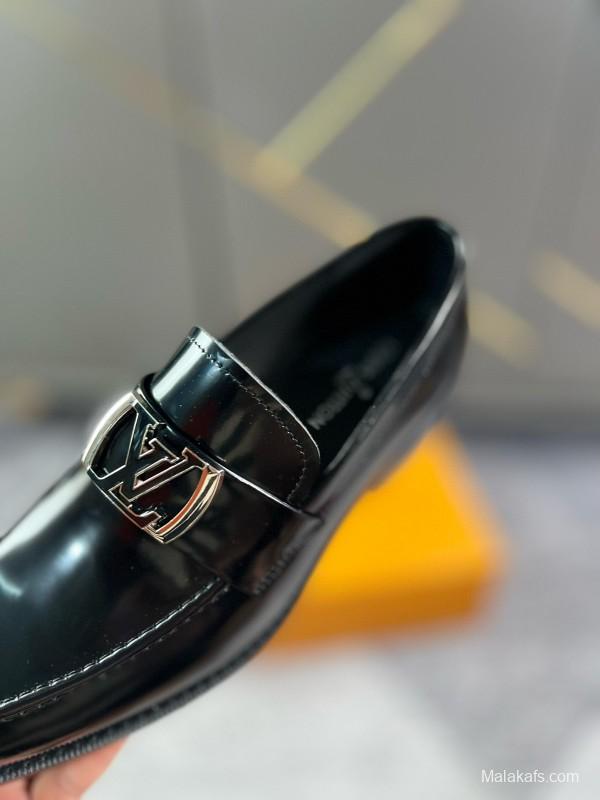2024 Men Louis Vuitton Black Leather Loafer MJ00290
