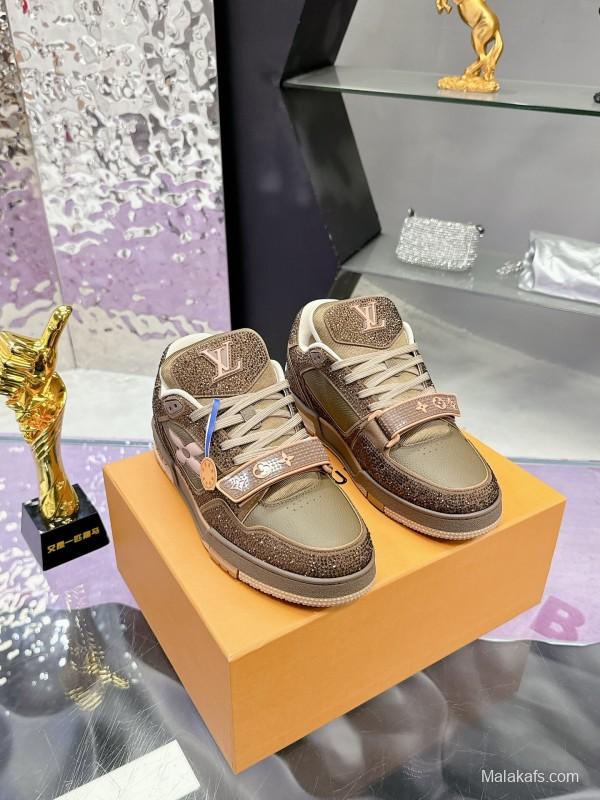 2025 Unisex Louis Vuitton Brown Khaki Leather Fabric Plimsolls Beading AS00400