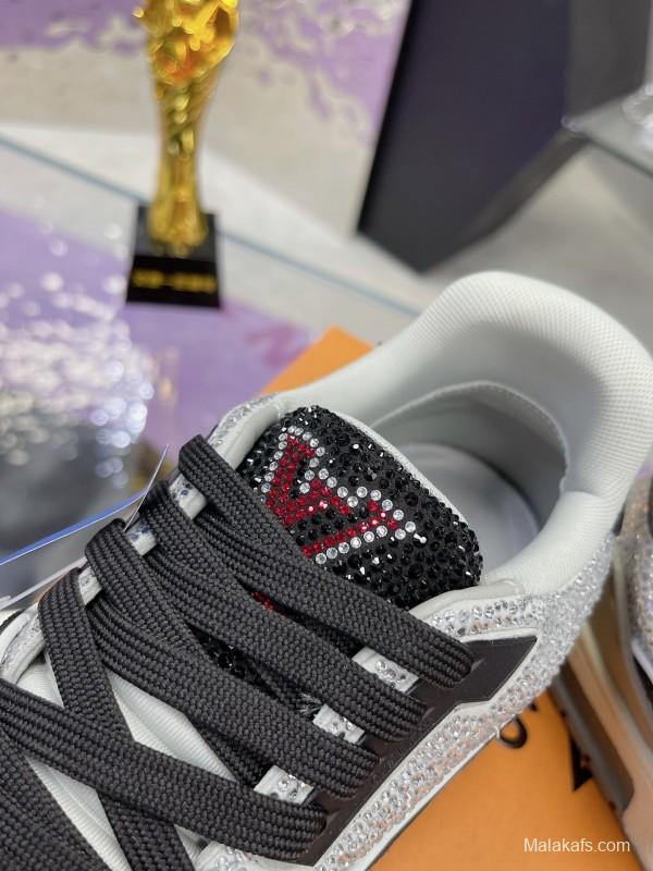 2025 Unisex Louis Vuitton Black White Leather Denim Plimsolls Handcrafted Diamonds AS00400