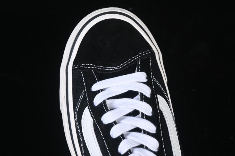 Vans Old Skool 36 Low-Top Retro Skate Shoes - VN000D2GBA2