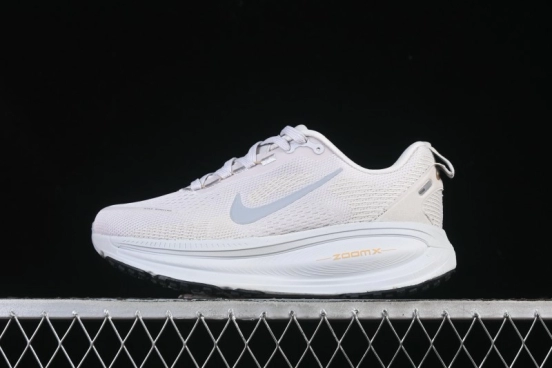 Nike Air Zoom Vomero 18 Cushioned Running Shoes - HM6803-009