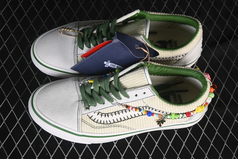 Vans Old Skool Low Top Casual Skate Shoes - VN000EGYCRM