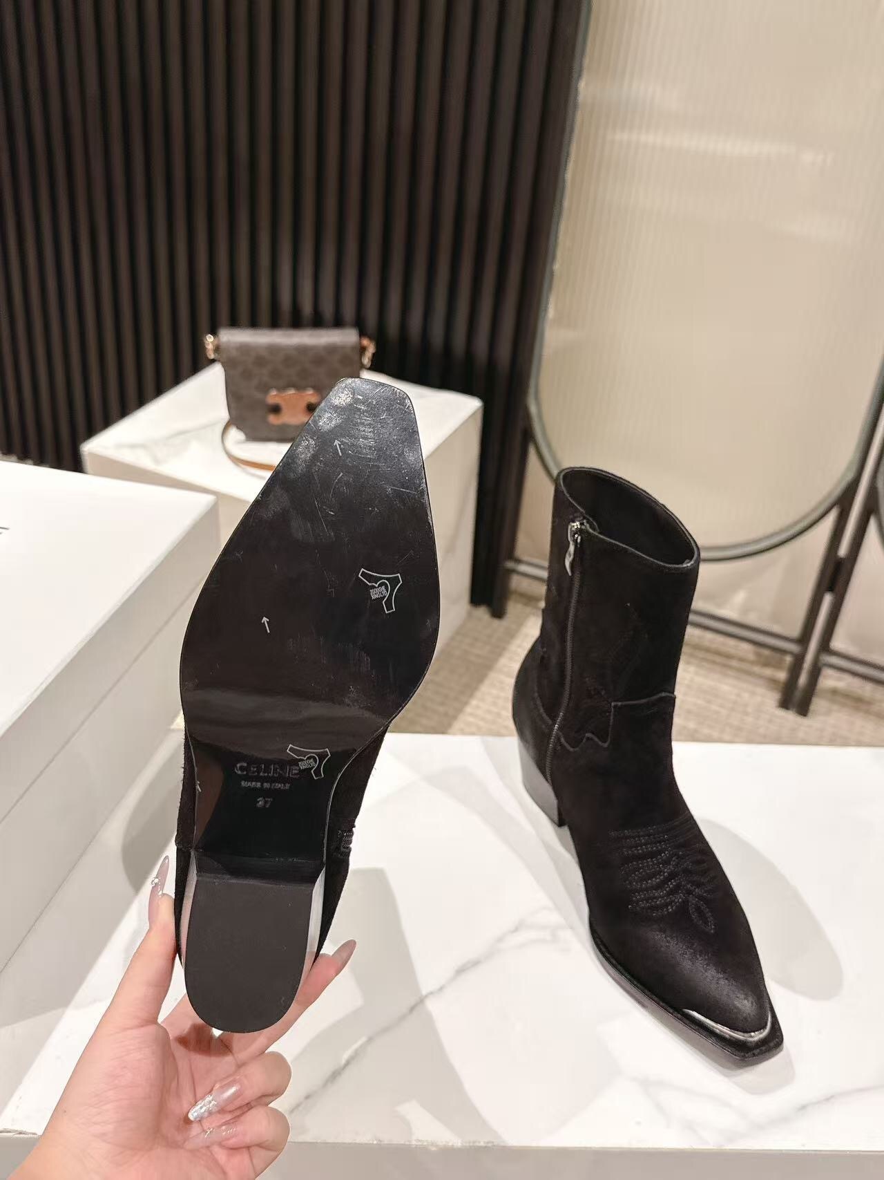 CELINE Fall/Winter 2025 Retro Fashion Ankle Boots - LY00440