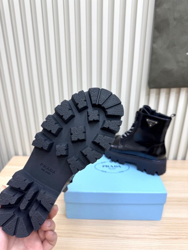 Prada 2025 SS Platform Martin Boots with Classic Triangle Logo - LY0350