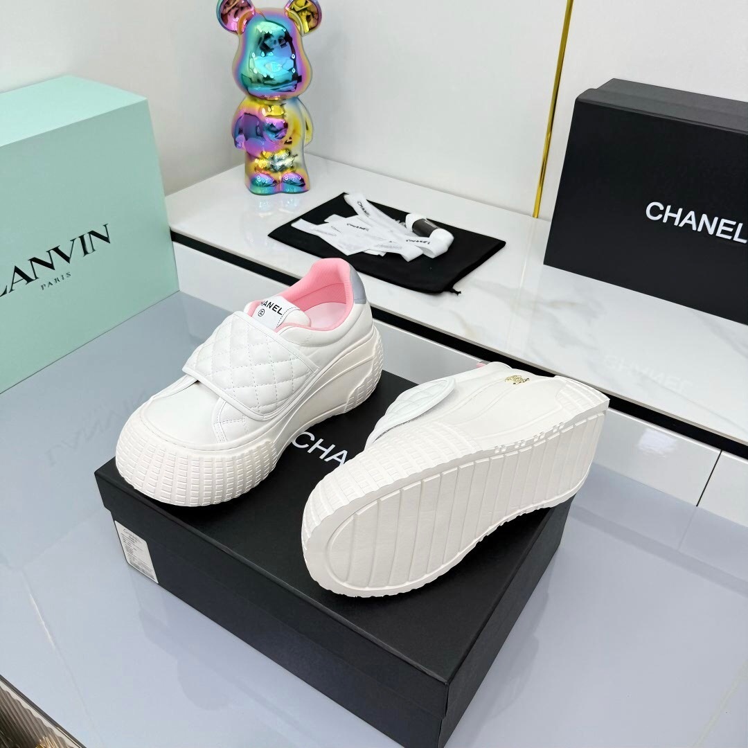 Chanel 2025/SS Panda Loafers Bread Shoes - LY00330