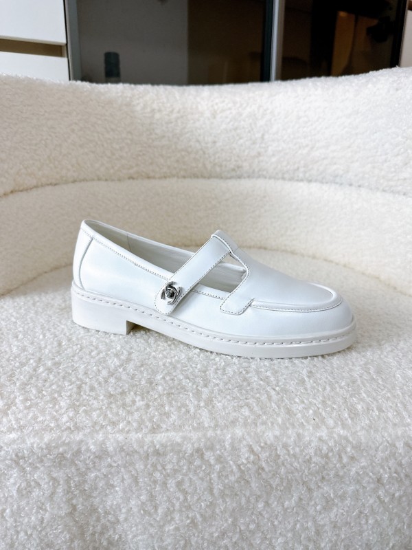 Chanel 2025 SS Loafers Classic Elegant Design - KFY00320