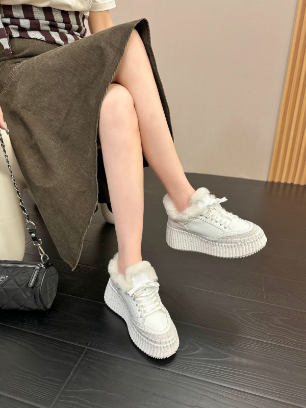 Chloe 2025 SS Casual Shoes with Lightweight Rubber Sole - LY00420