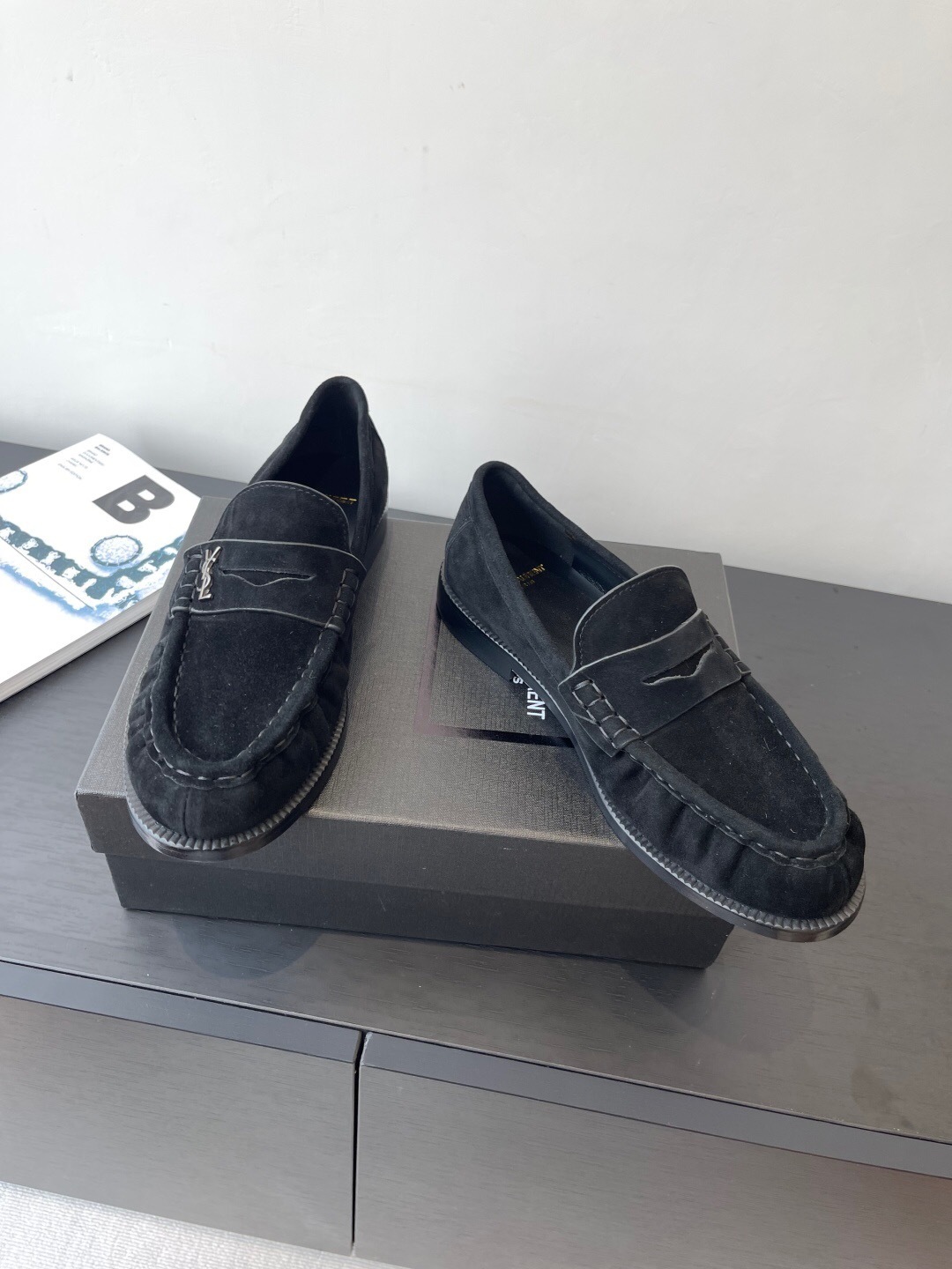 Saint Laurent Classic Loafer Mule Flats - KFY00350