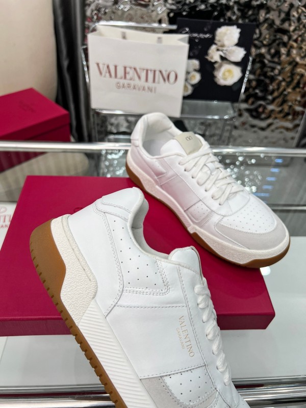 Valentino Joie de Jouer Series Hook-and-Loop Platform Sneakers - AS00360